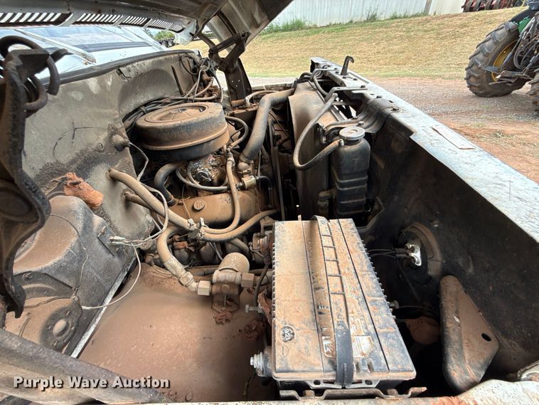 image for item FC4470 1980 Chevrolet C70 truck cab and chassis
