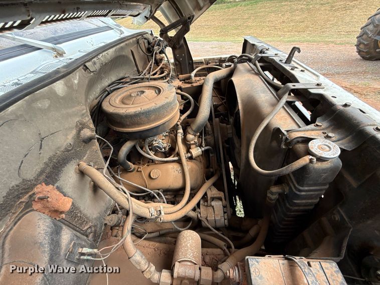 image for item FC4470 1980 Chevrolet C70 truck cab and chassis