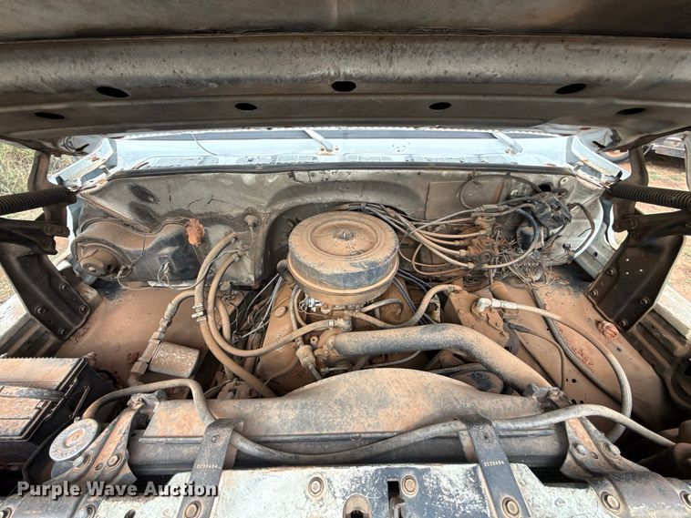 image for item FC4470 1980 Chevrolet C70 truck cab and chassis