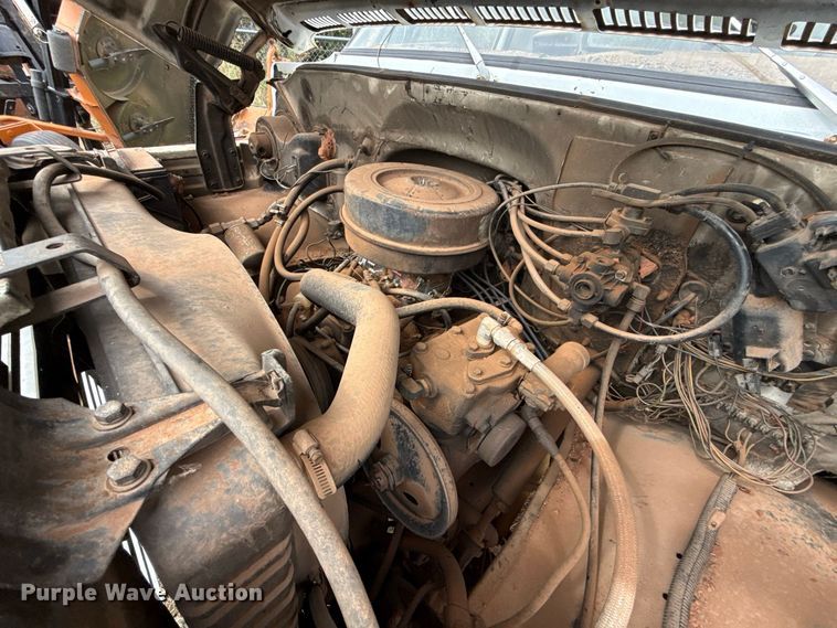 image for item FC4470 1980 Chevrolet C70 truck cab and chassis