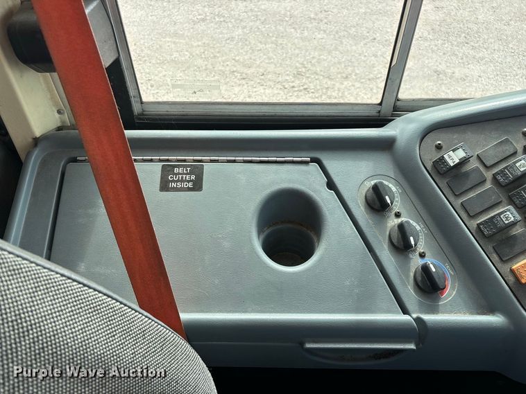 image for item FG0737 2014 IC CE school bus