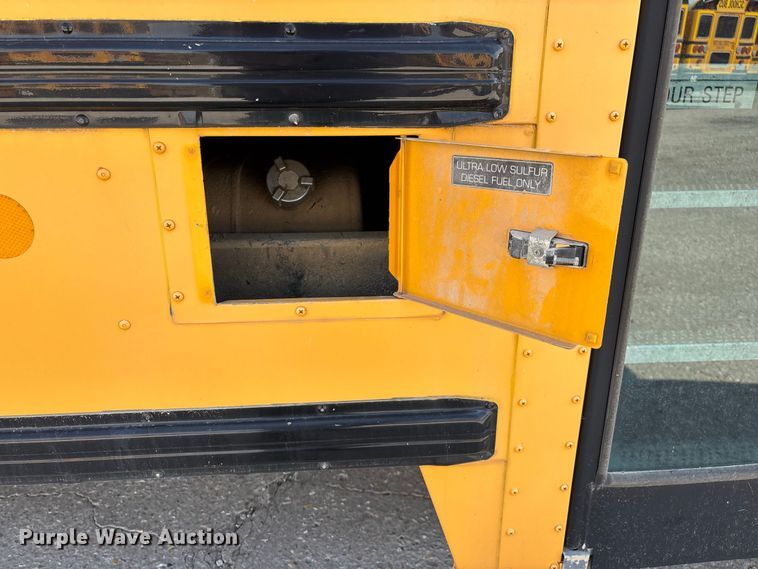 image for item FG0738 2010 IC CE school bus