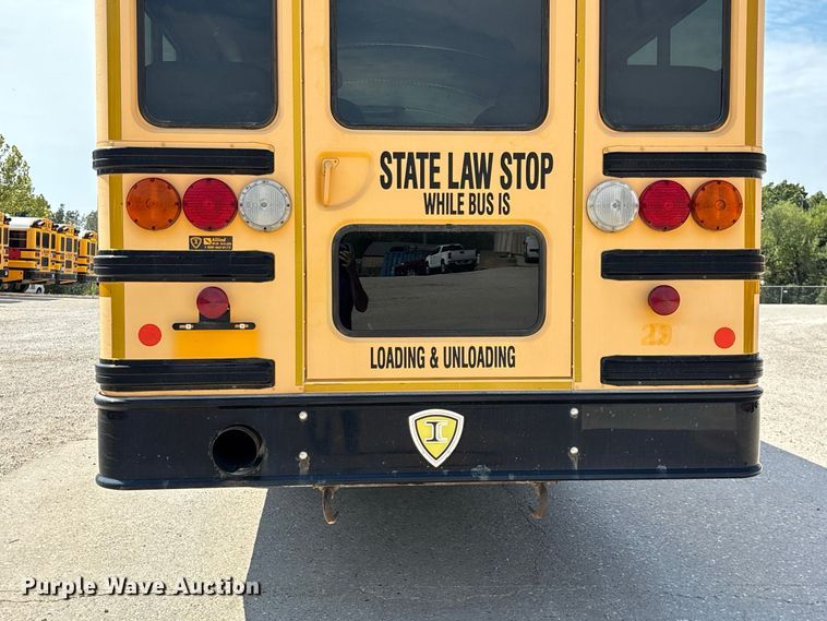 image for item FG0738 2010 IC CE school bus