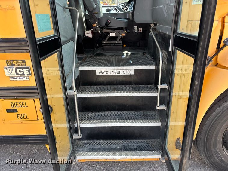 image for item FG0738 2010 IC CE school bus