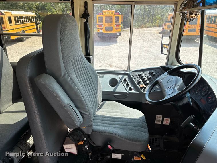 image for item FG0738 2010 IC CE school bus