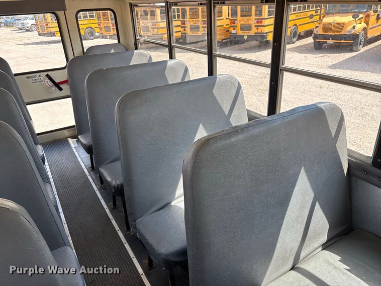 image for item FG0738 2010 IC CE school bus
