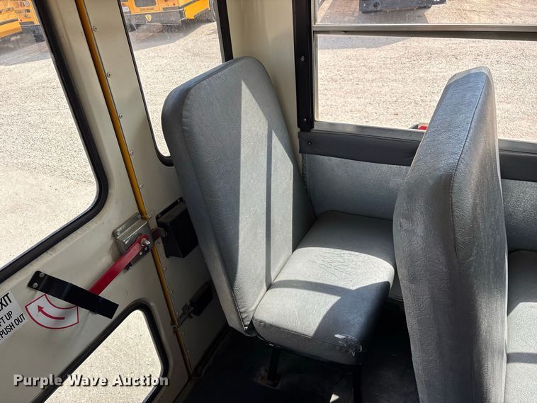 image for item FG0738 2010 IC CE school bus