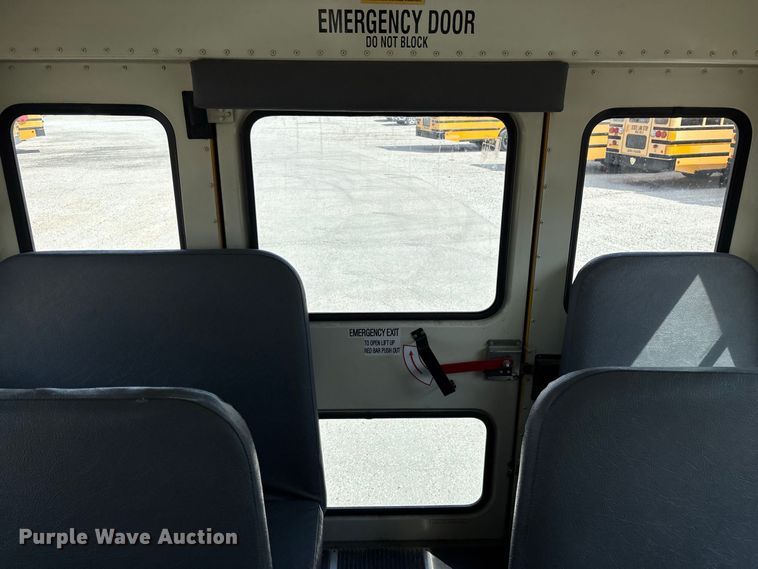 image for item FG0738 2010 IC CE school bus