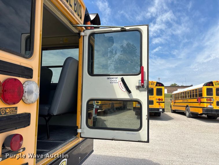 image for item FG0738 2010 IC CE school bus