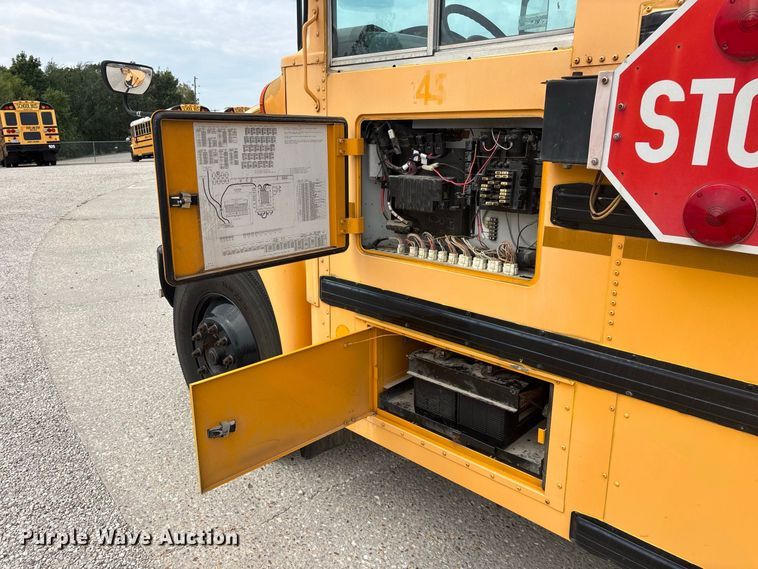 image for item FG0740 2010 IC CE school bus