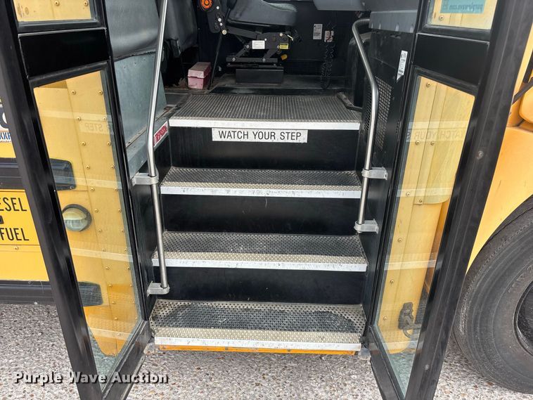 image for item FG0740 2010 IC CE school bus