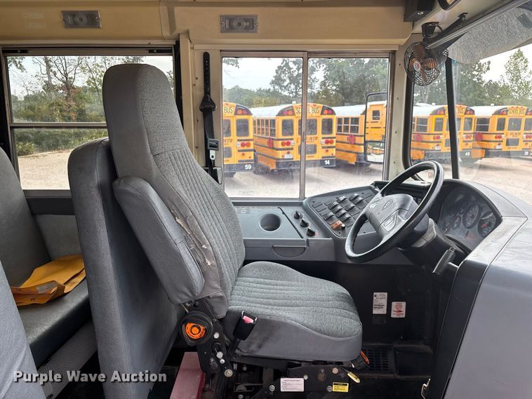 image for item FG0740 2010 IC CE school bus