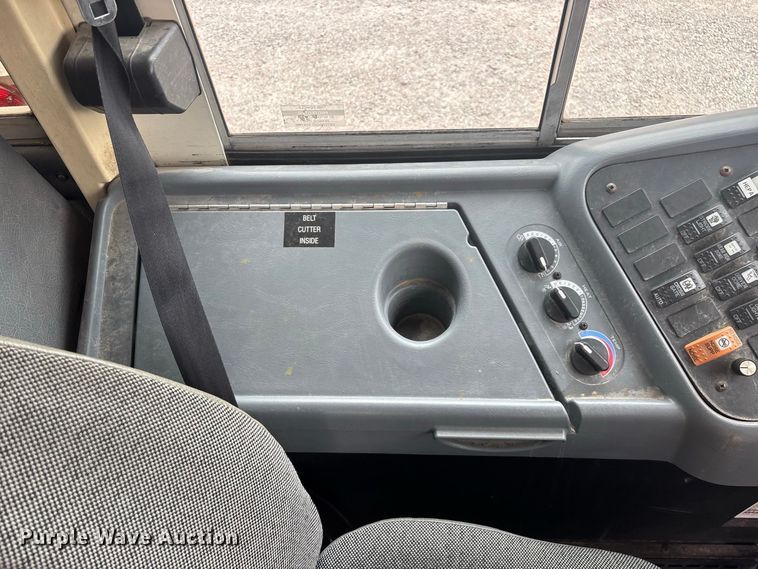 image for item FG0740 2010 IC CE school bus