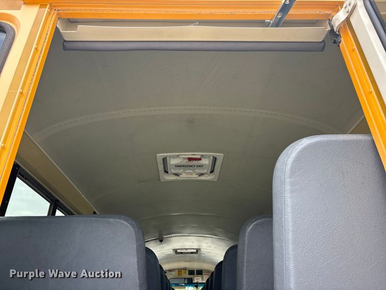image for item FG0740 2010 IC CE school bus