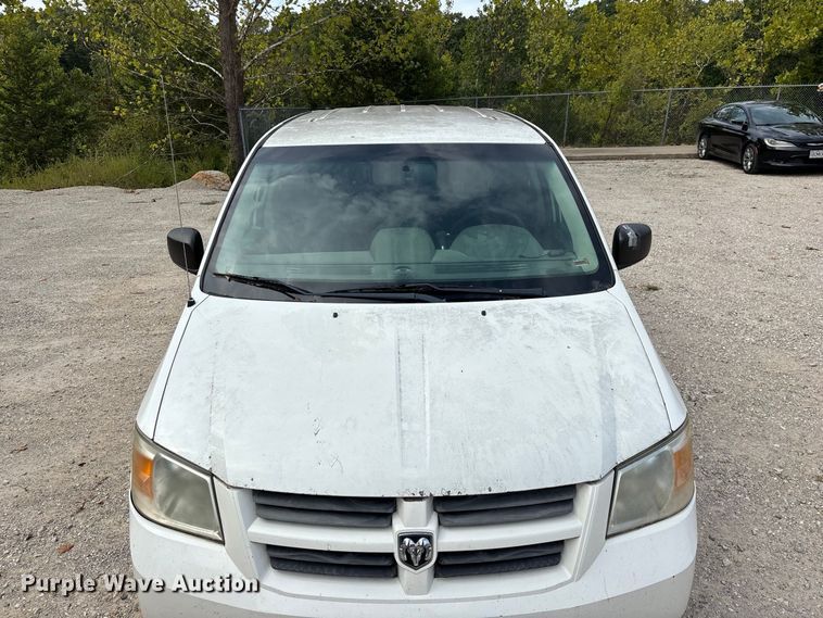 image for item FG0742 2009 Dodge Grand Caravan van