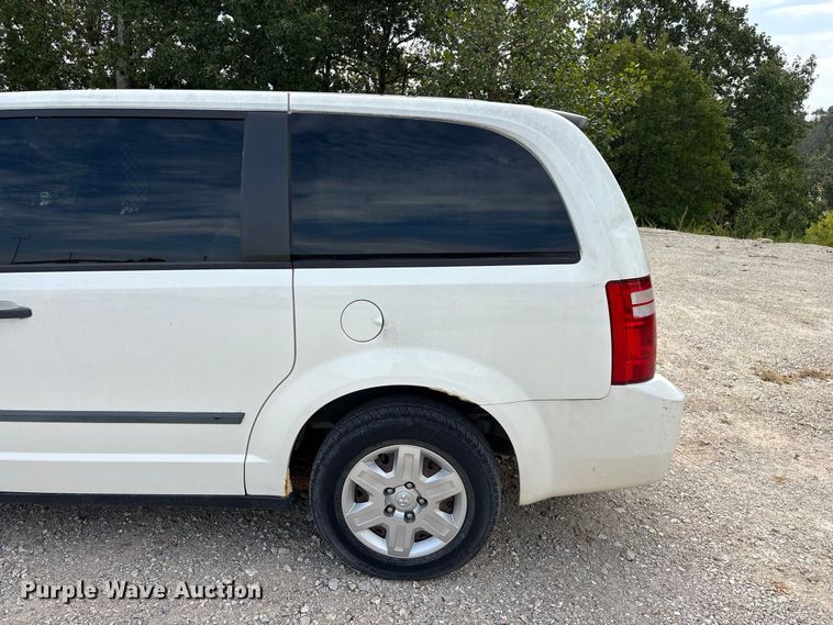 image for item FG0742 2009 Dodge Grand Caravan van