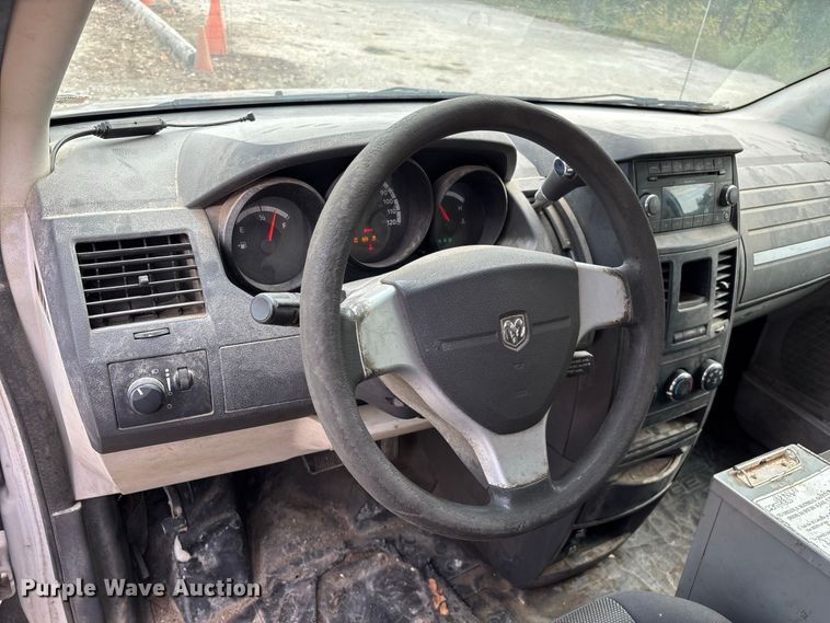 image for item FG0742 2009 Dodge Grand Caravan van