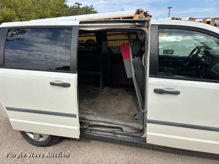image for item FG0742 2009 Dodge Grand Caravan van