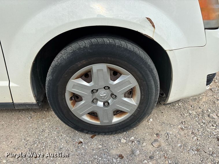 image for item FG0742 2009 Dodge Grand Caravan van