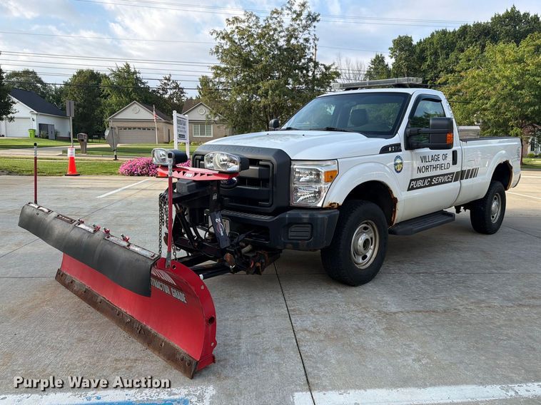 image for item FG3006 2014 Ford F350 Super Duty pickup truck