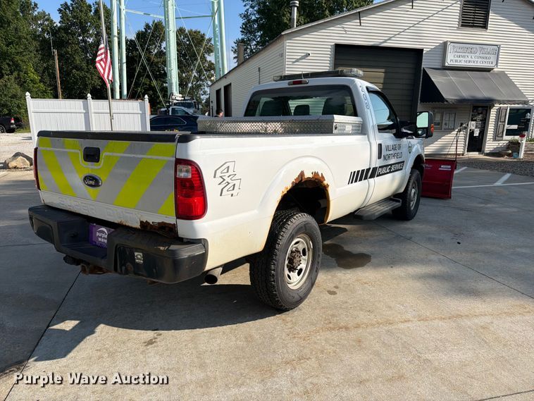 image for item FG3006 2014 Ford F350 Super Duty pickup truck