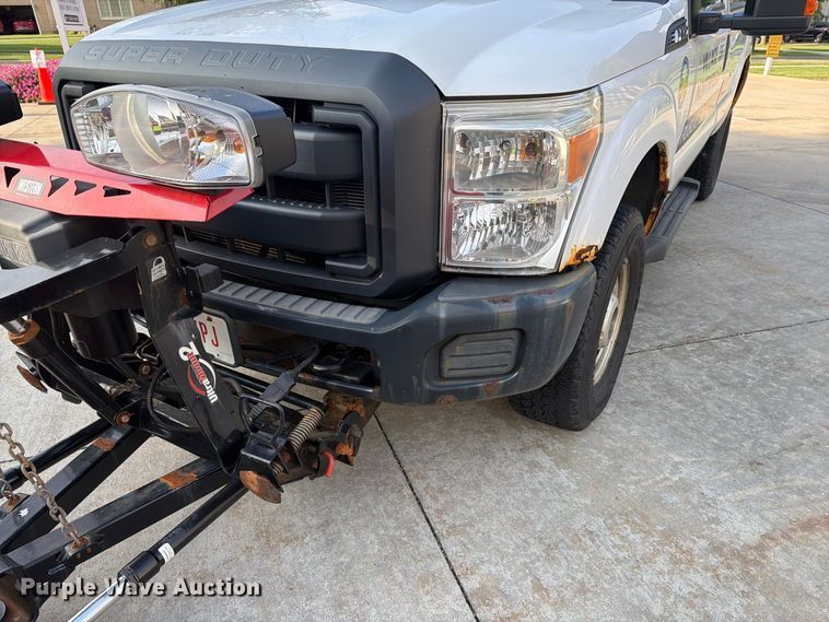 image for item FG3006 2014 Ford F350 Super Duty pickup truck