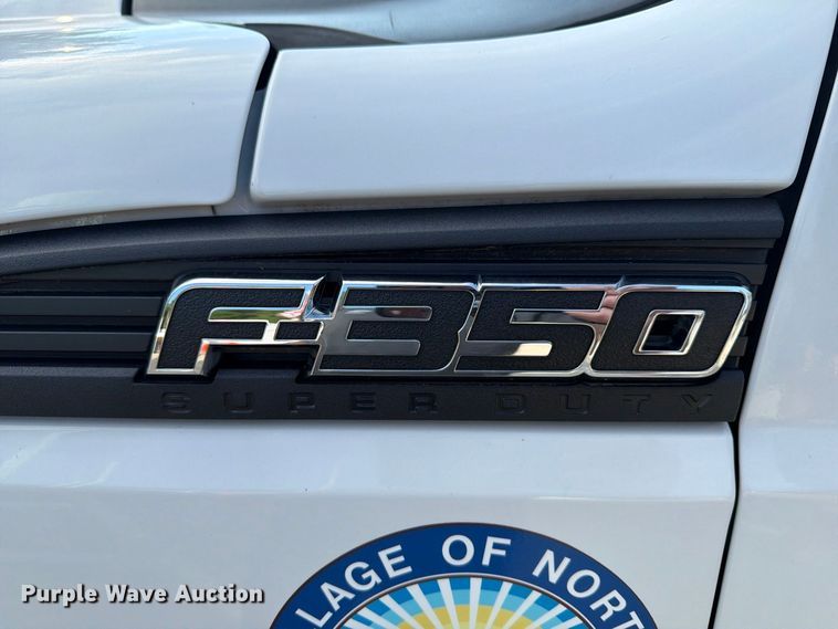 image for item FG3006 2014 Ford F350 Super Duty pickup truck