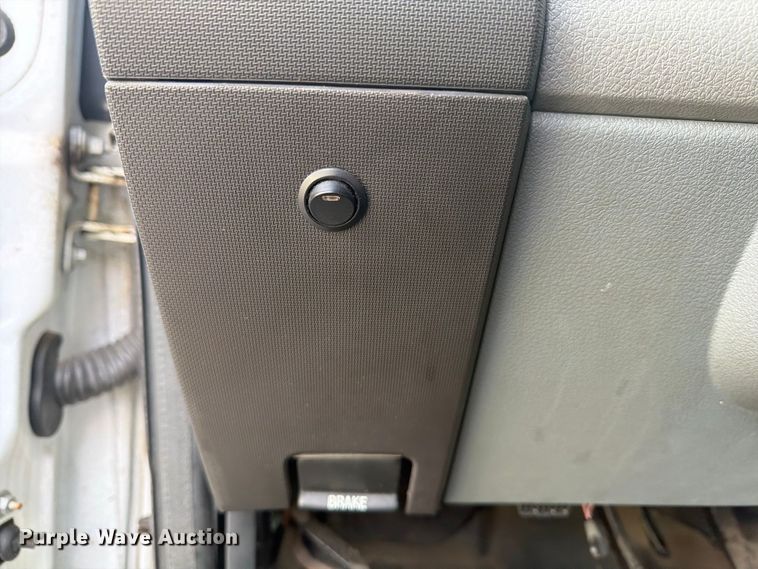 image for item FG3006 2014 Ford F350 Super Duty pickup truck