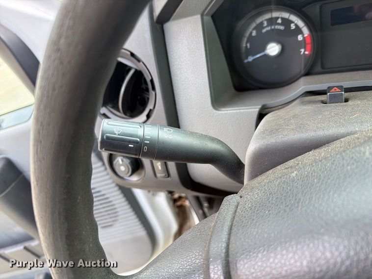image for item FG3006 2014 Ford F350 Super Duty pickup truck