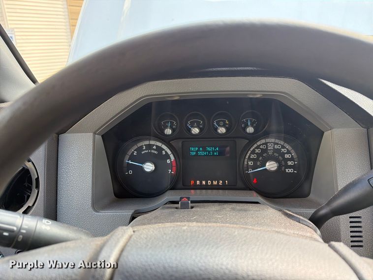 image for item FG3006 2014 Ford F350 Super Duty pickup truck