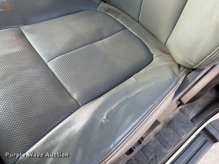 image for item FG3006 2014 Ford F350 Super Duty pickup truck
