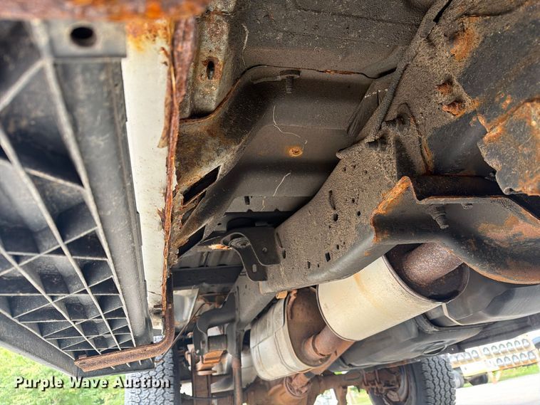 image for item FG3006 2014 Ford F350 Super Duty pickup truck