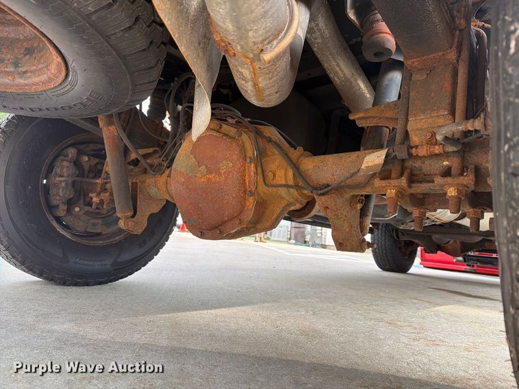 image for item FG3006 2014 Ford F350 Super Duty pickup truck