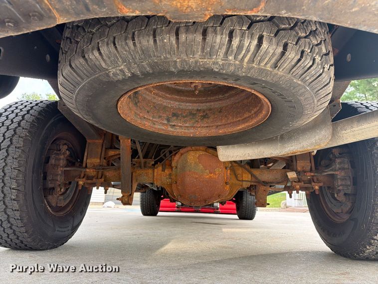 image for item FG3006 2014 Ford F350 Super Duty pickup truck