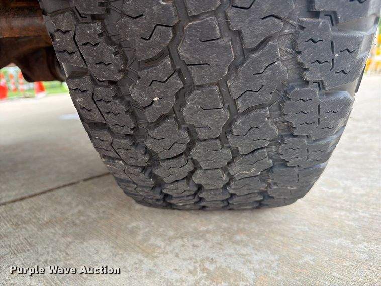 image for item FG3006 2014 Ford F350 Super Duty pickup truck