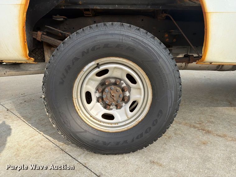 image for item FG3006 2014 Ford F350 Super Duty pickup truck