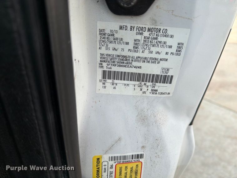 image for item FG3006 2014 Ford F350 Super Duty pickup truck