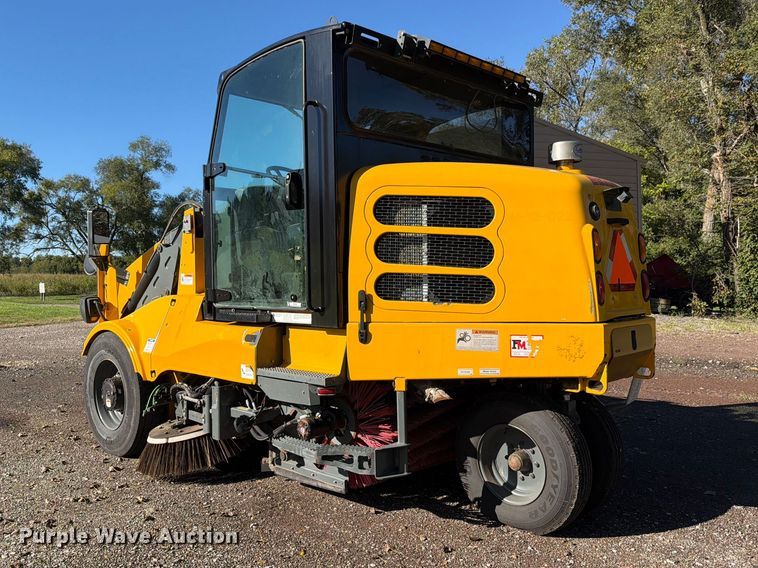 image for item FH6362 2013 Elgin Pelican street sweeper