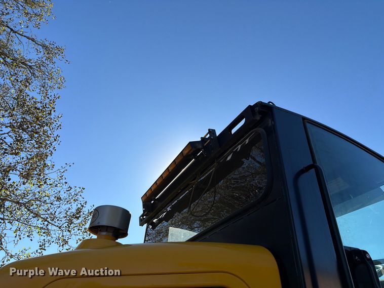 image for item FH6362 2013 Elgin Pelican street sweeper