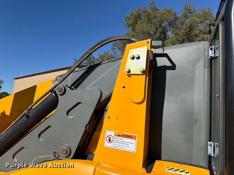 image for item FH6362 2013 Elgin Pelican street sweeper