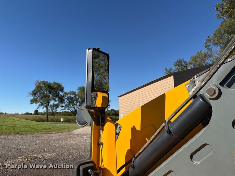 image for item FH6362 2013 Elgin Pelican street sweeper