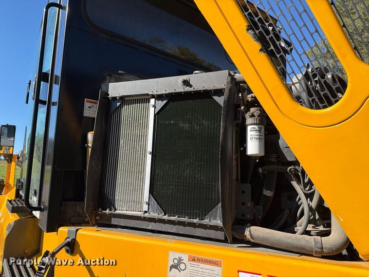 image for item FH6362 2013 Elgin Pelican street sweeper