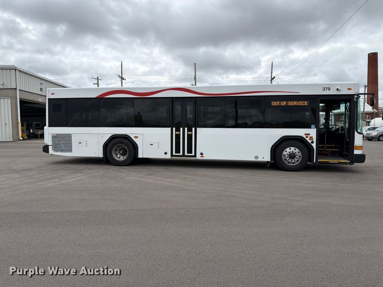 image for item FH6392 2011 Gillig G27B102N4 transit bus