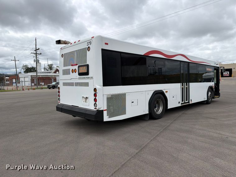 image for item FH6392 2011 Gillig G27B102N4 transit bus
