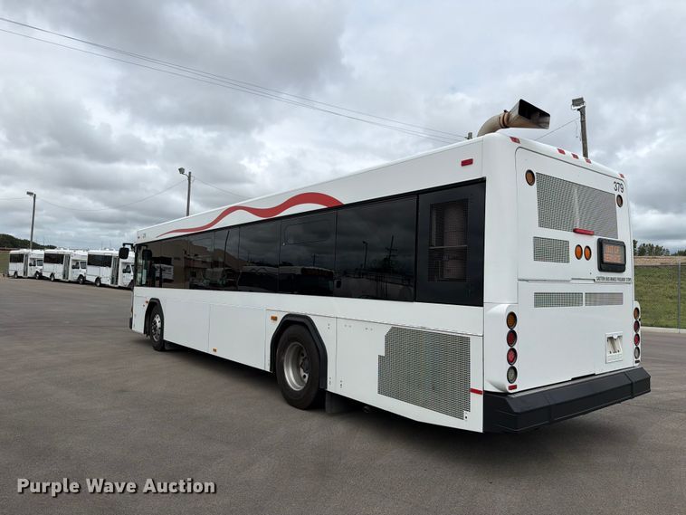 image for item FH6392 2011 Gillig G27B102N4 transit bus