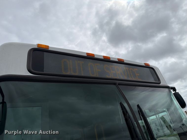 image for item FH6392 2011 Gillig G27B102N4 transit bus