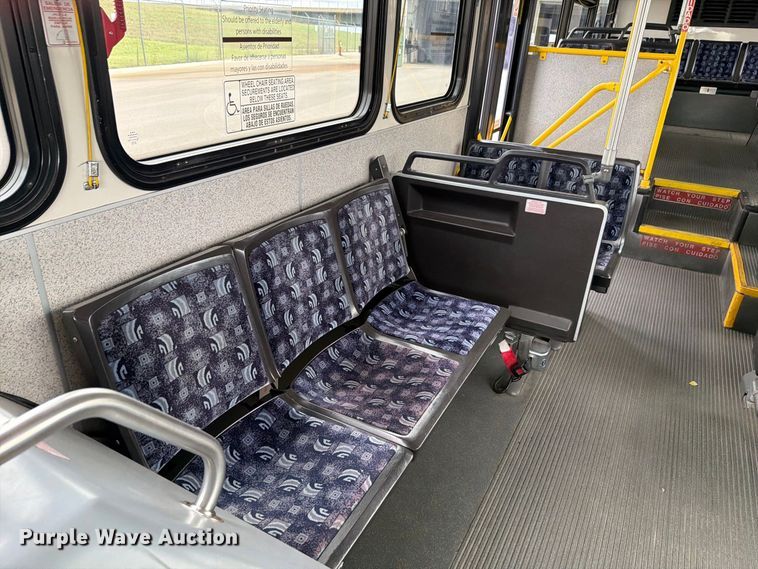 image for item FH6392 2011 Gillig G27B102N4 transit bus