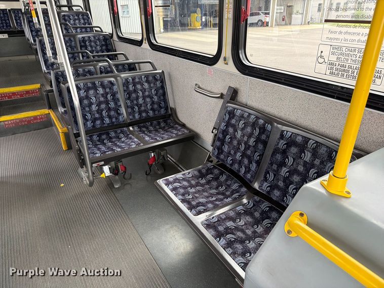image for item FH6392 2011 Gillig G27B102N4 transit bus