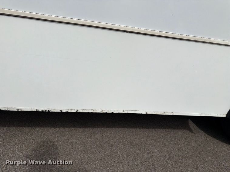 image for item FH6394 2013 Ford Glaval E450 shuttle bus