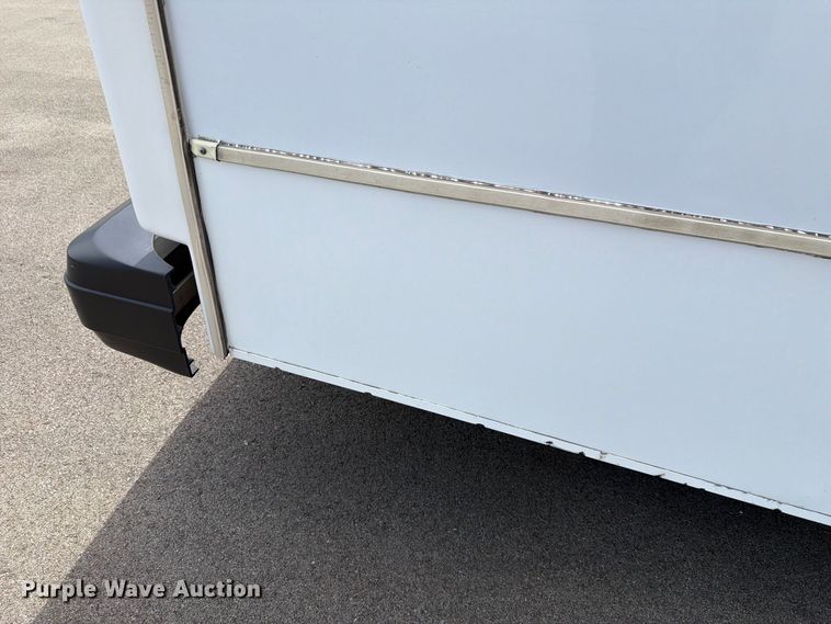 image for item FH6394 2013 Ford Glaval E450 shuttle bus